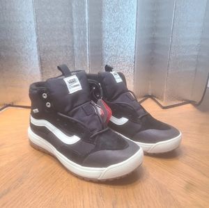 VANS ULTRARANGE EXO HI MTE-2 BLACK WHITE MEN’S SIZE 8.5